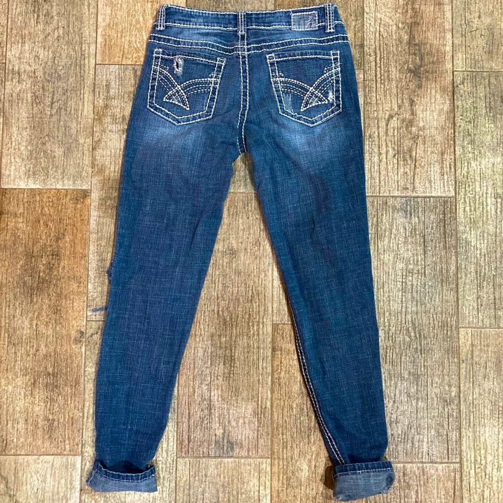 Jeans - Picture 2 of 3